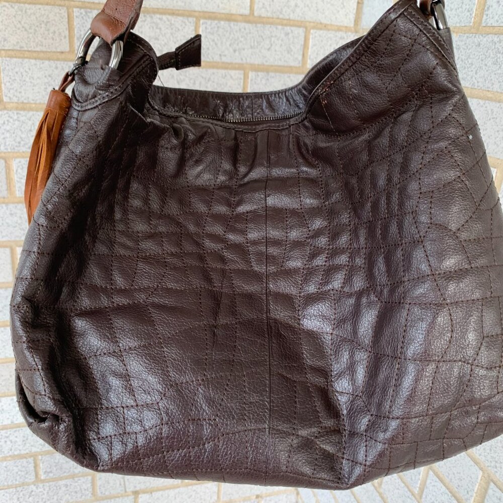 BCBGMAXAZRIA BROWN QUILTED LEATHER TOP HANDLE HOBO BAG